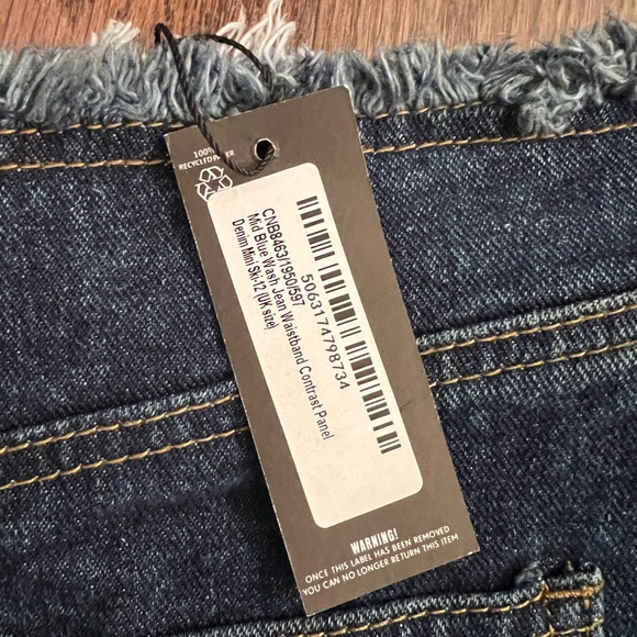 Pretty little thing denim mini skirt - Picture 3 of 4